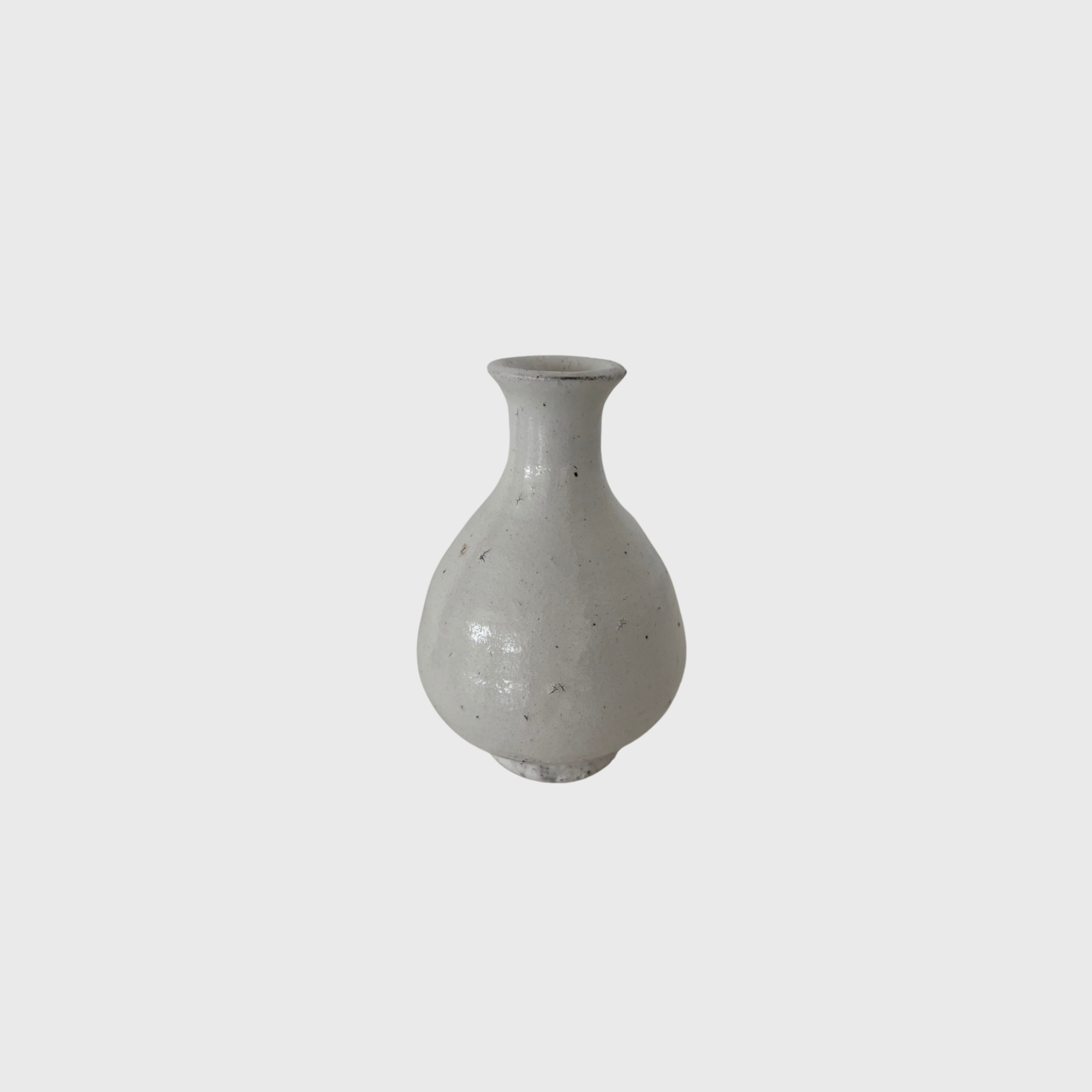 white single flower vase