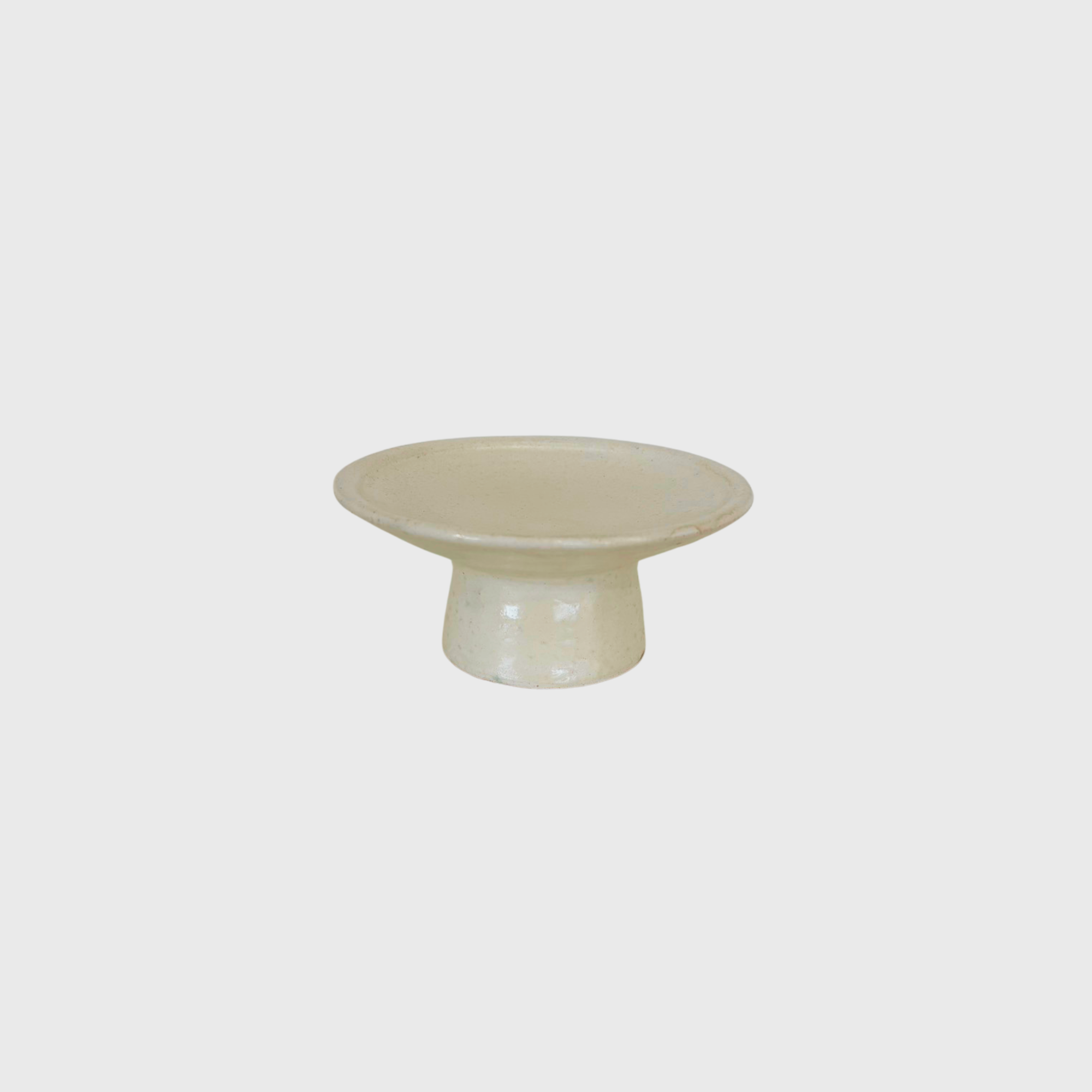 white high plate