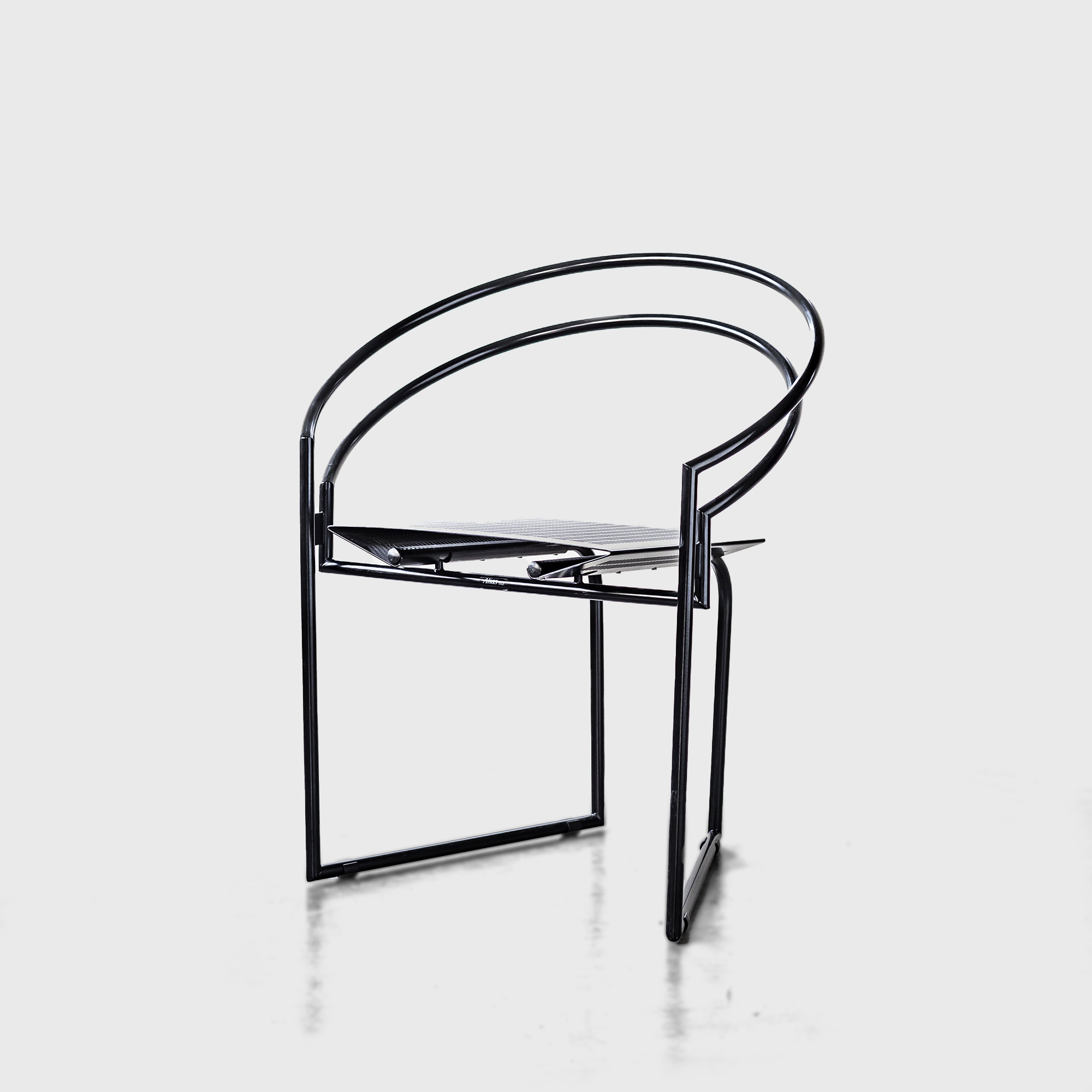 Latonda Chair