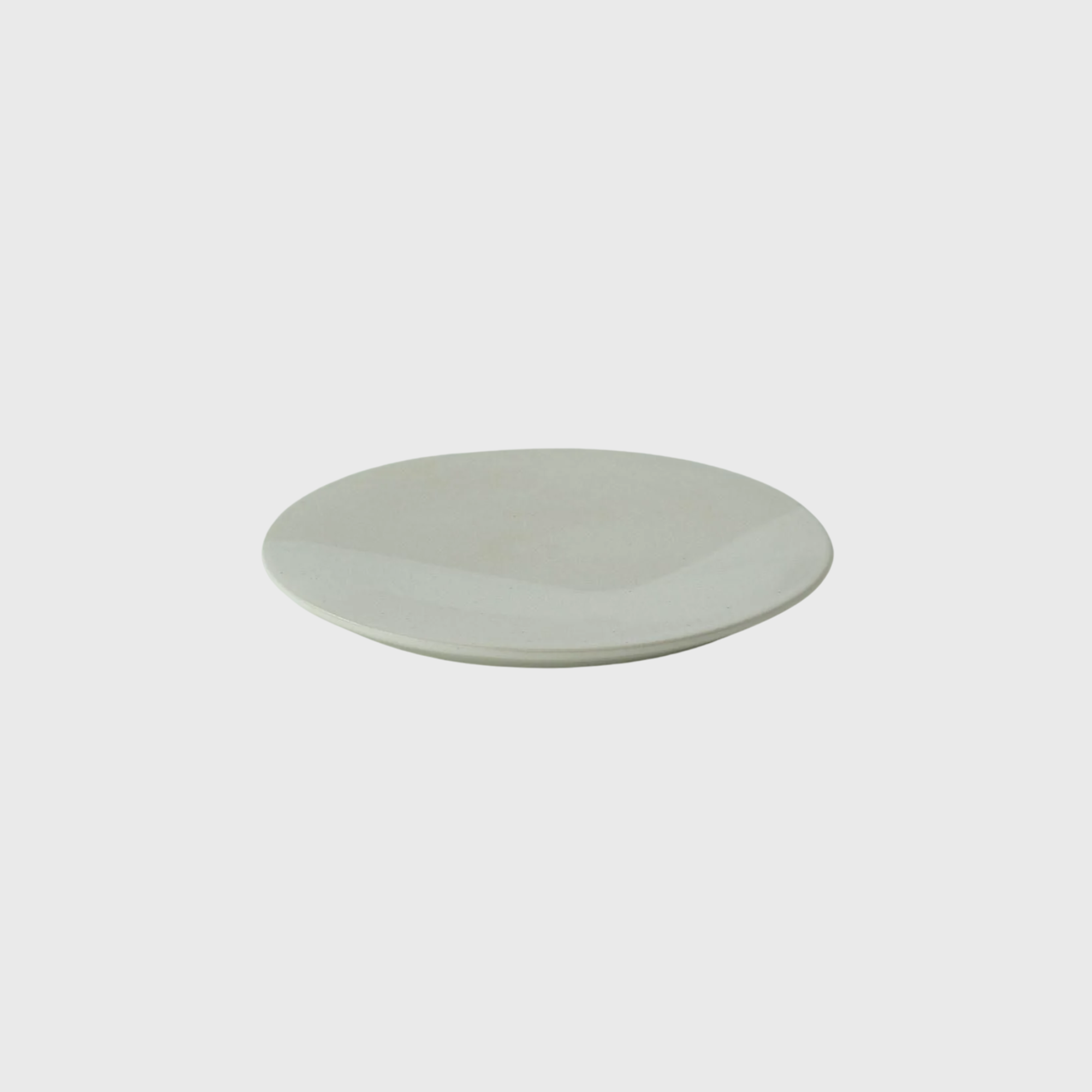 white dessert plate L