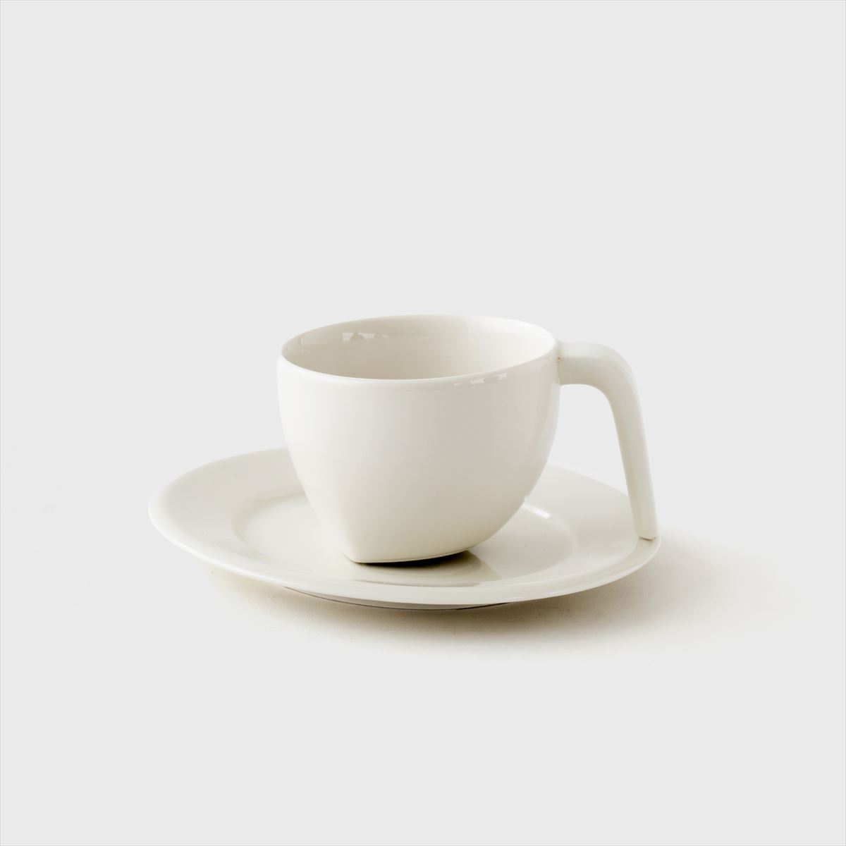 iittala cup and saucer