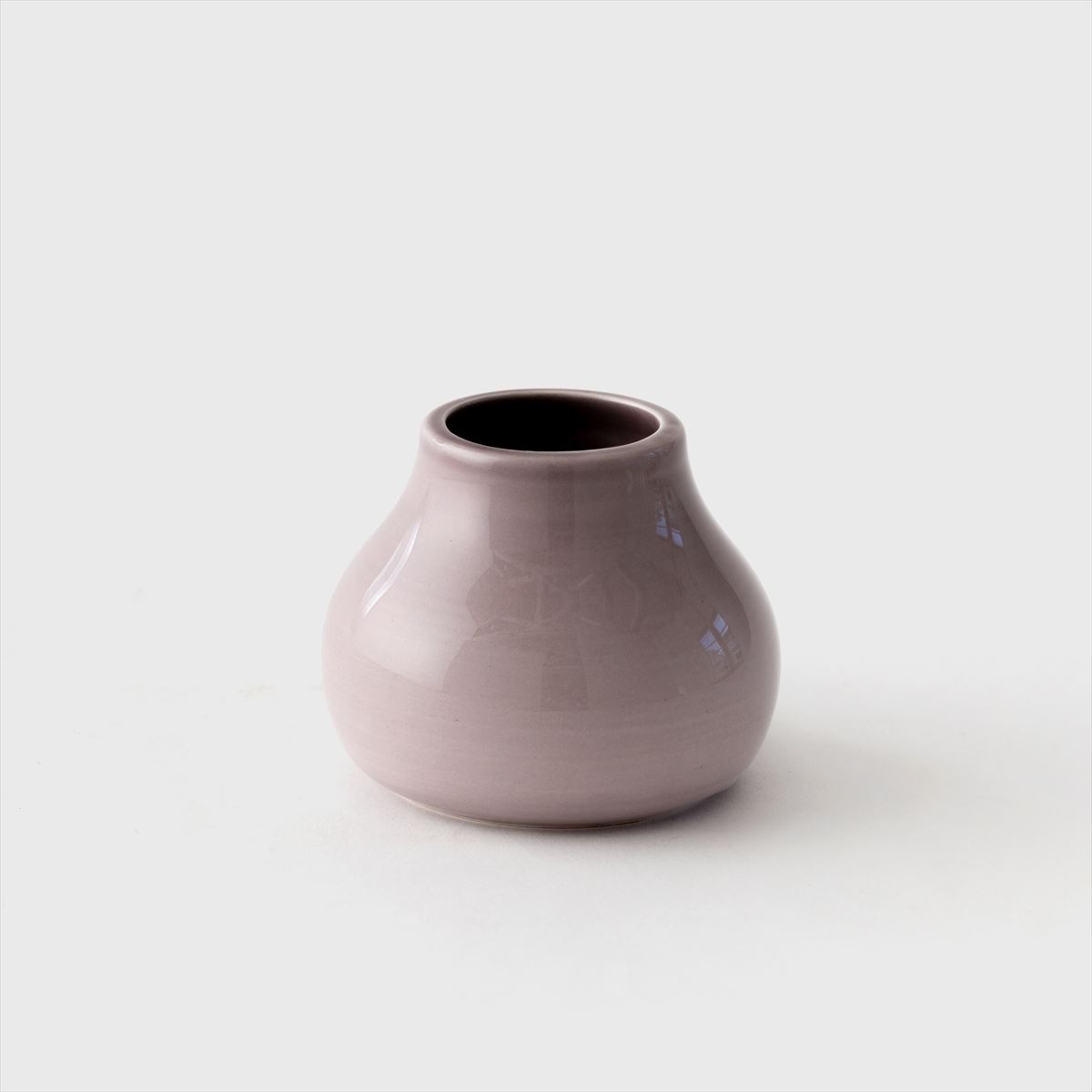 purple flower vase