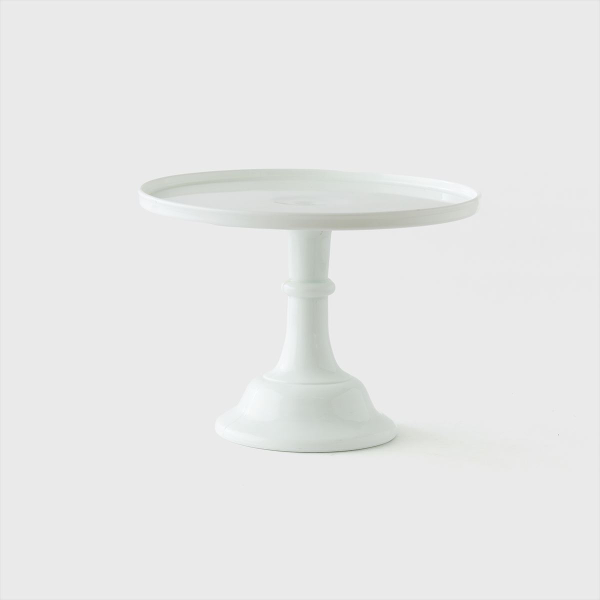 glass cake stand