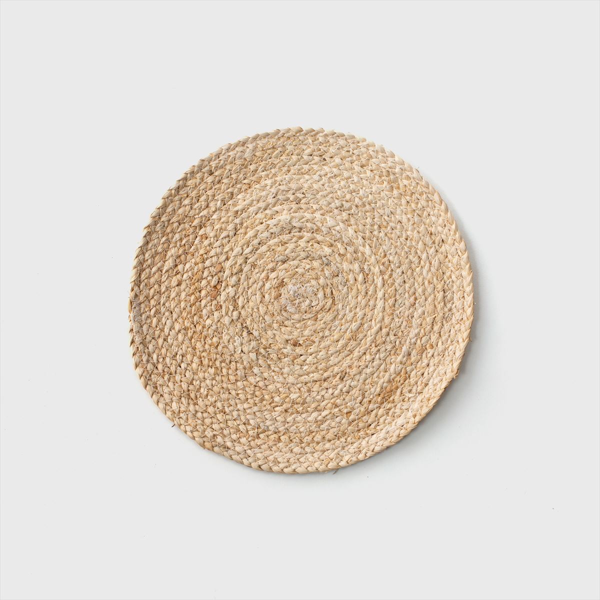 beige lunchoen mat