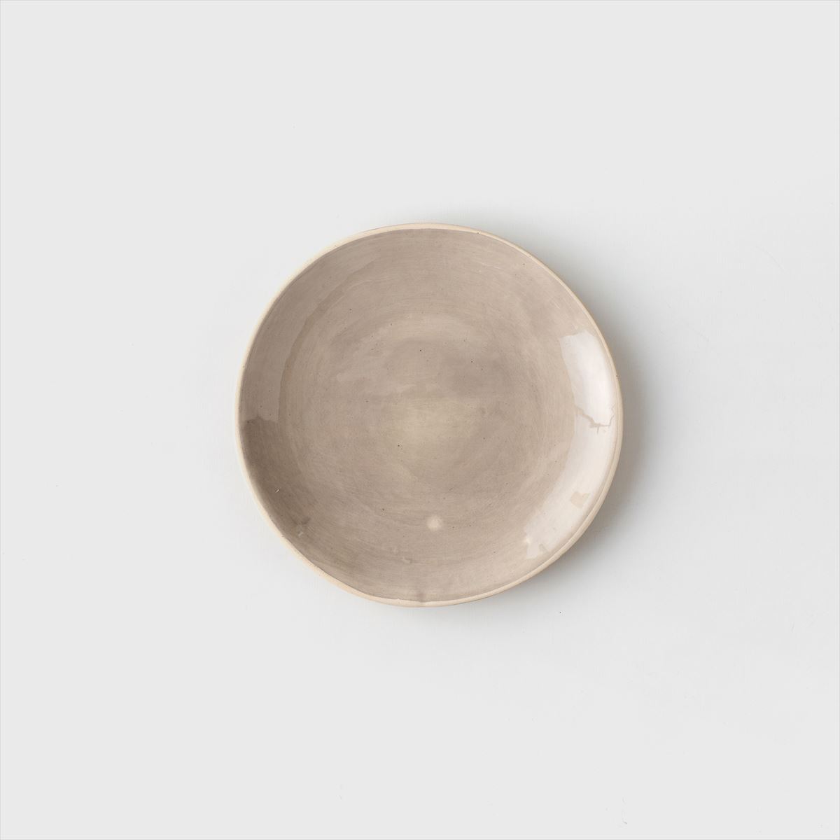 beige round plate