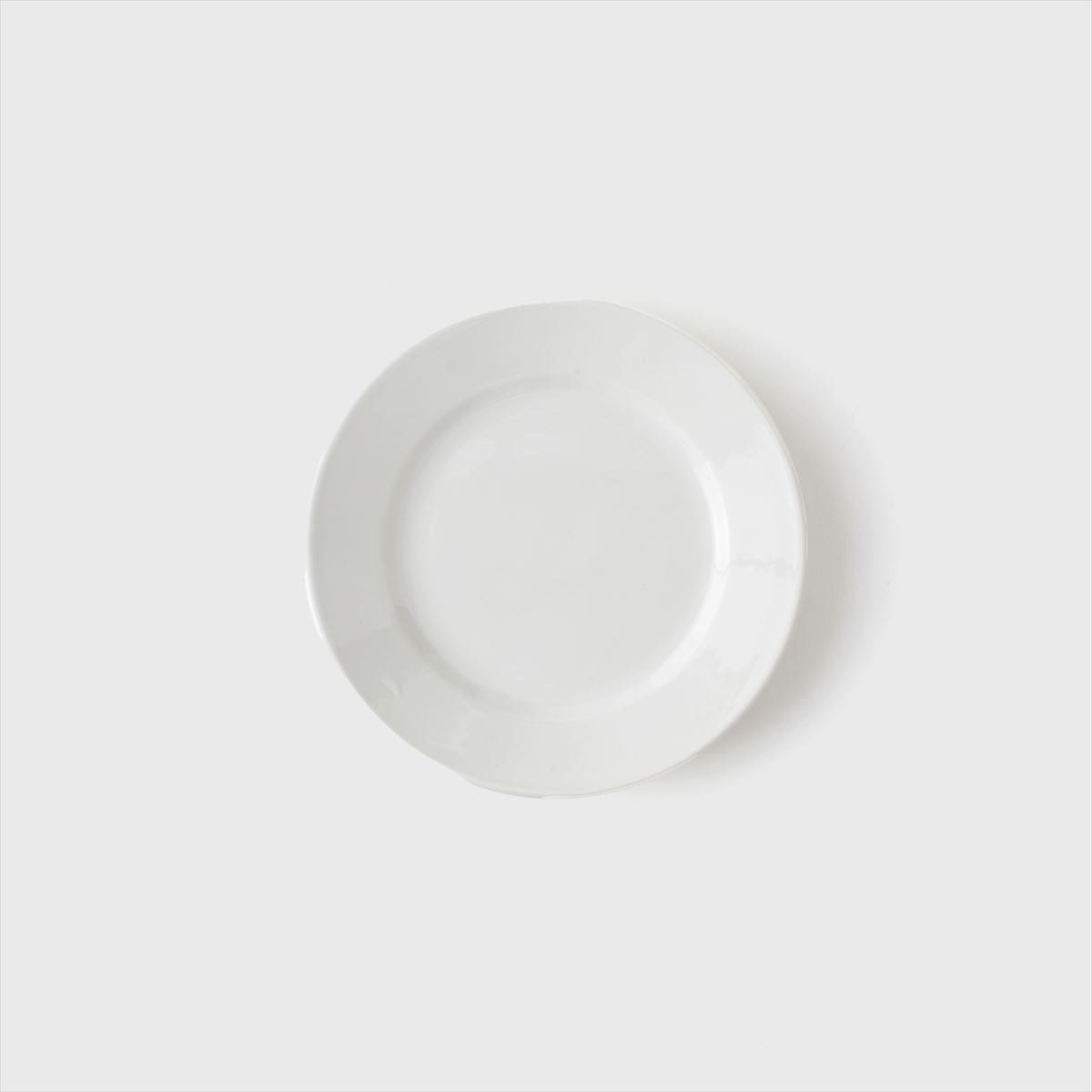 white round plate