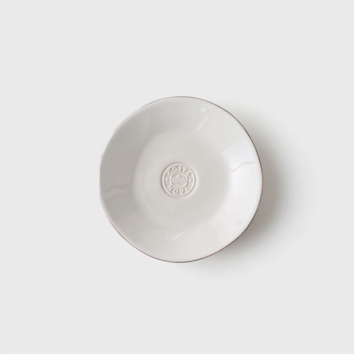 white round plate