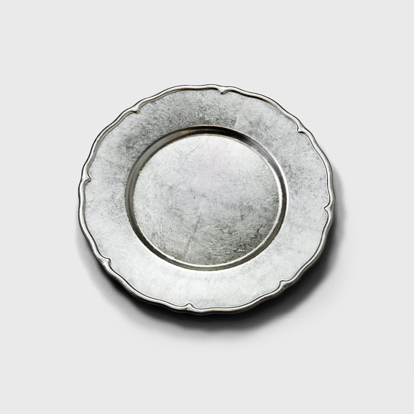 silver round plate