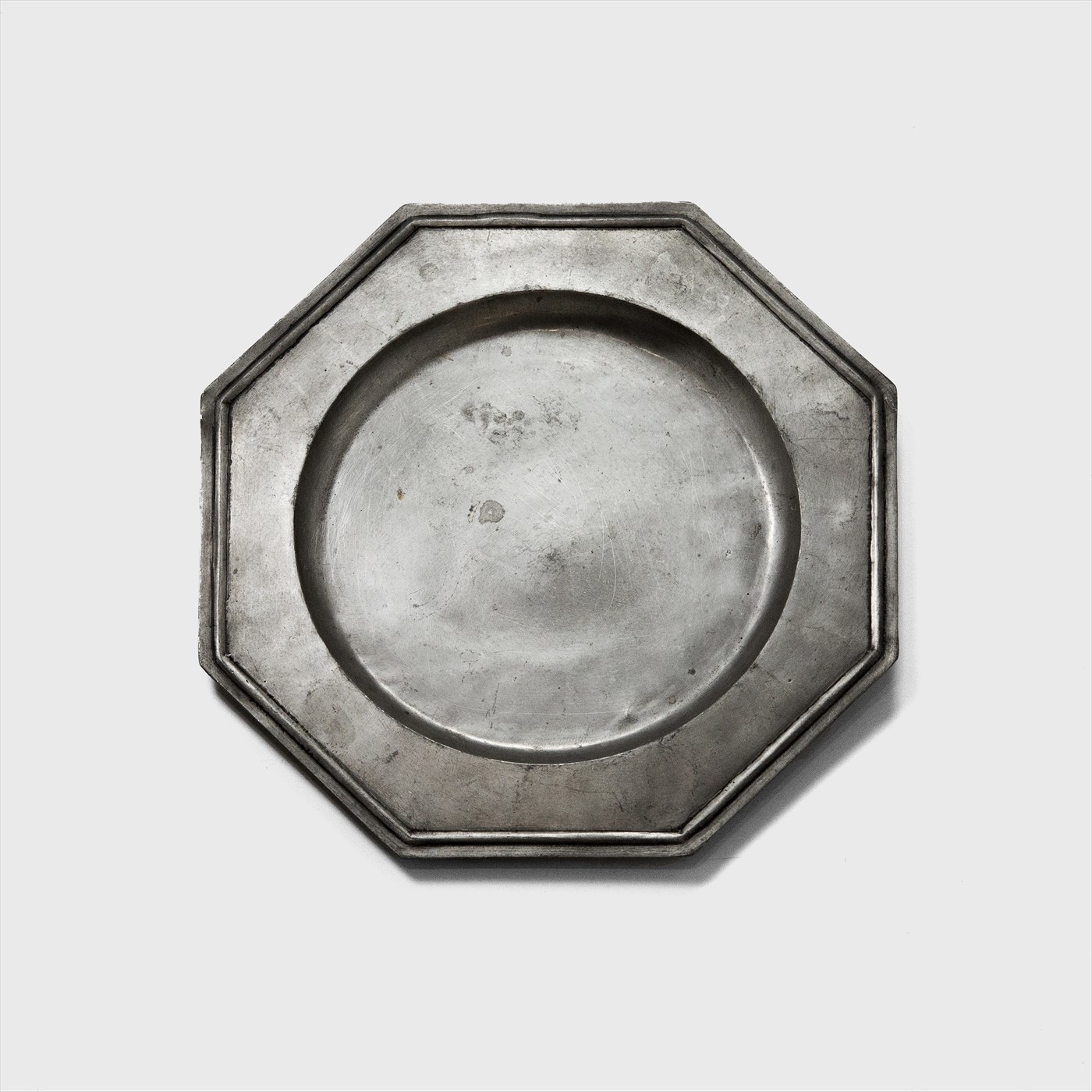 pewter octagon plate