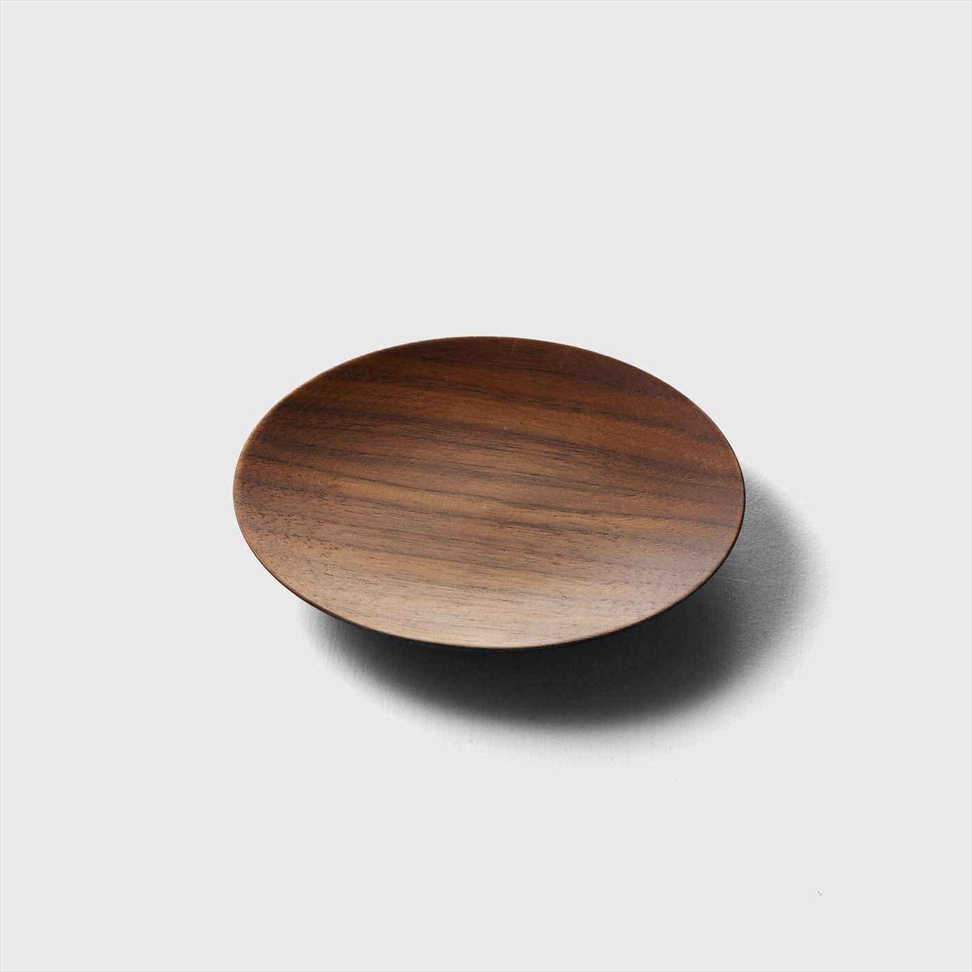 wood round plate