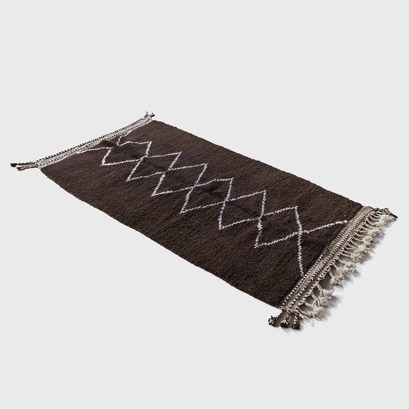 Morocco
brown fringe rug