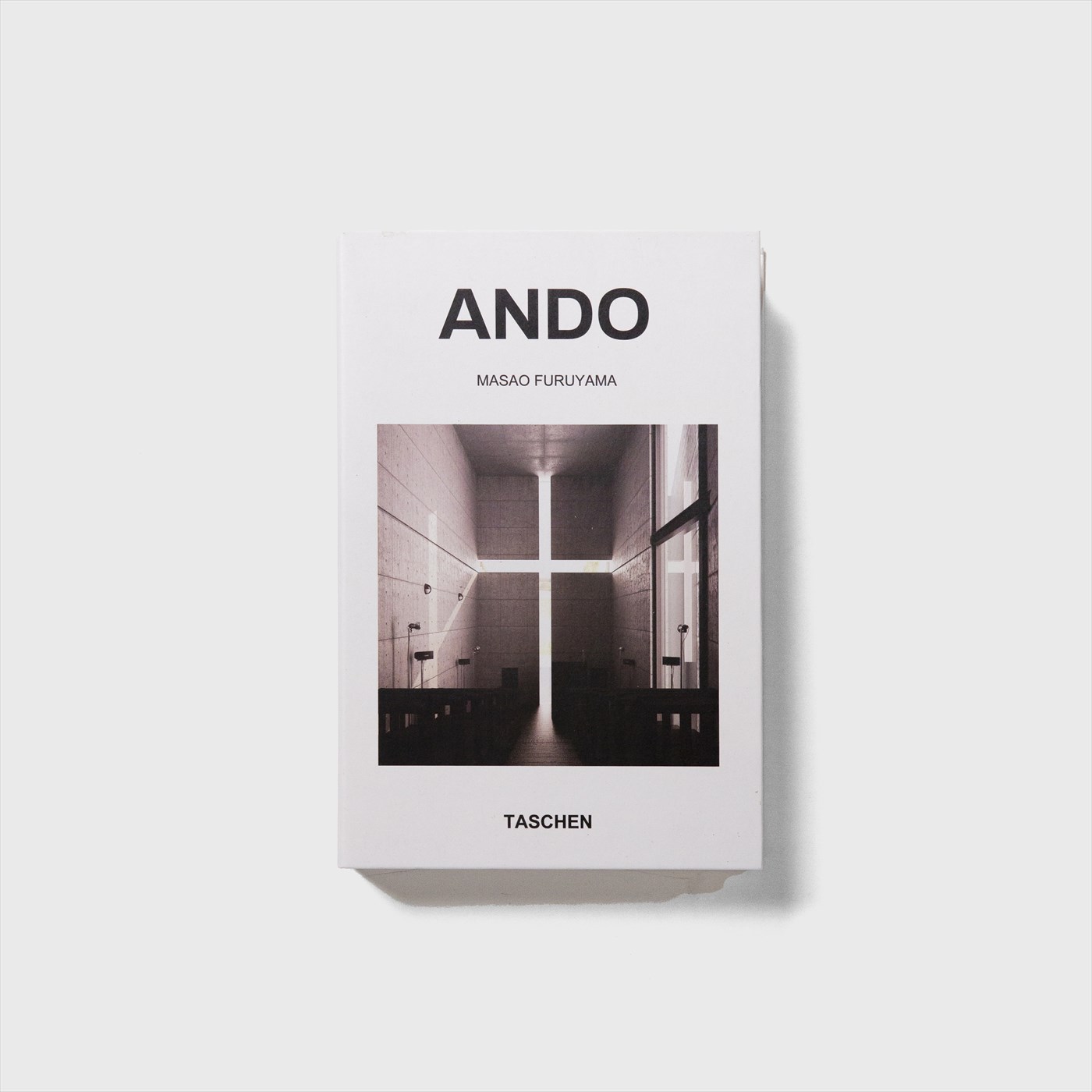 fake book
"ANDO"