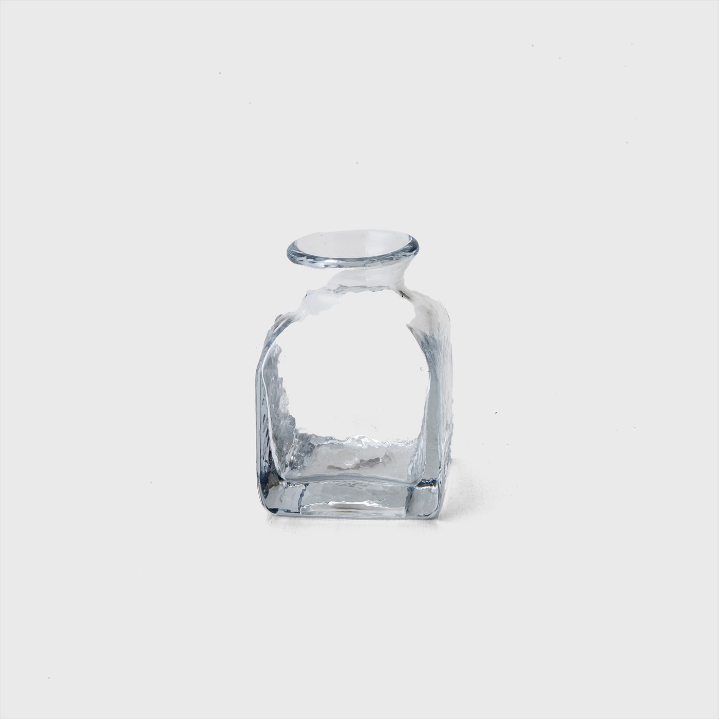 square clear glass
flower vase