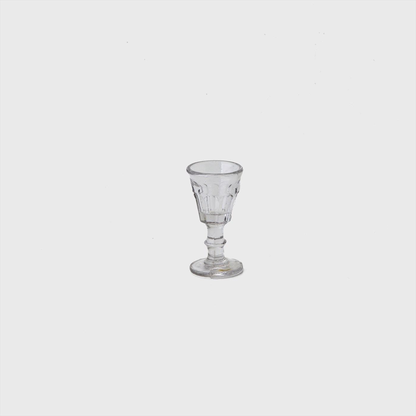 liqueur glass