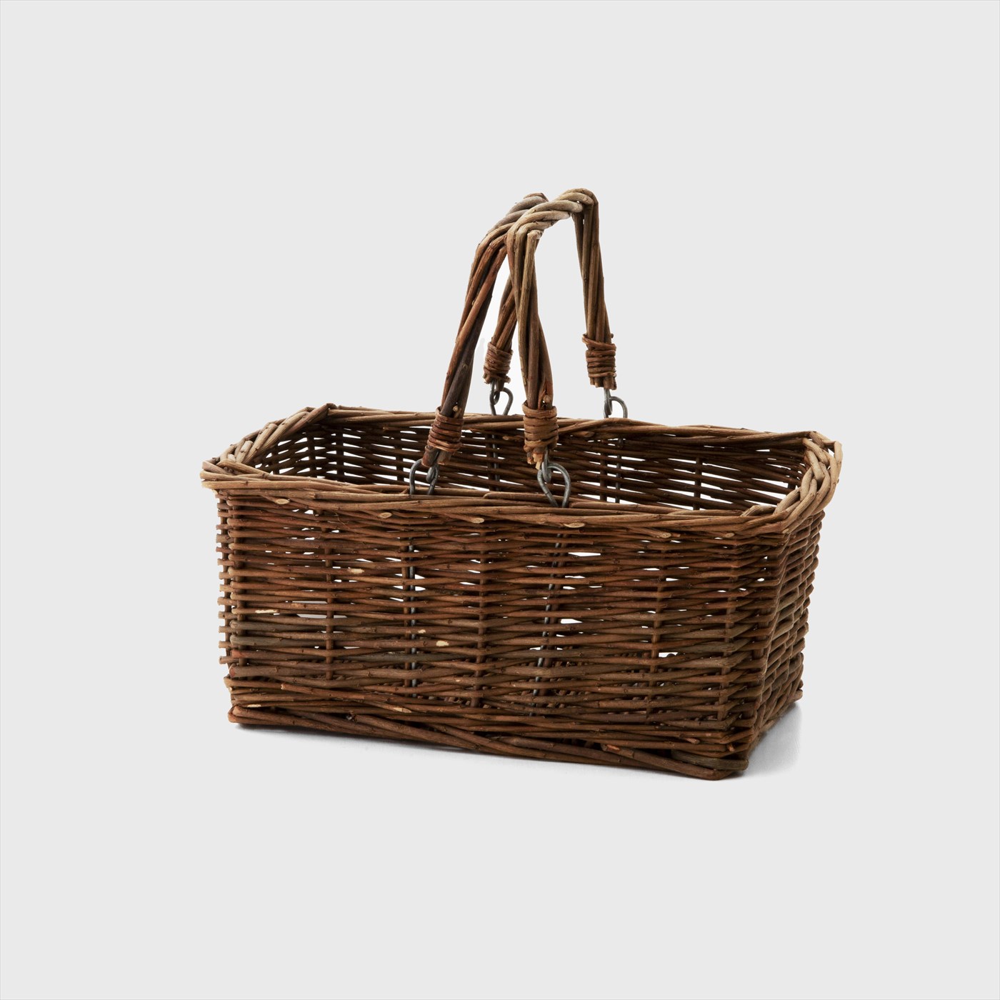 square basket
with handle