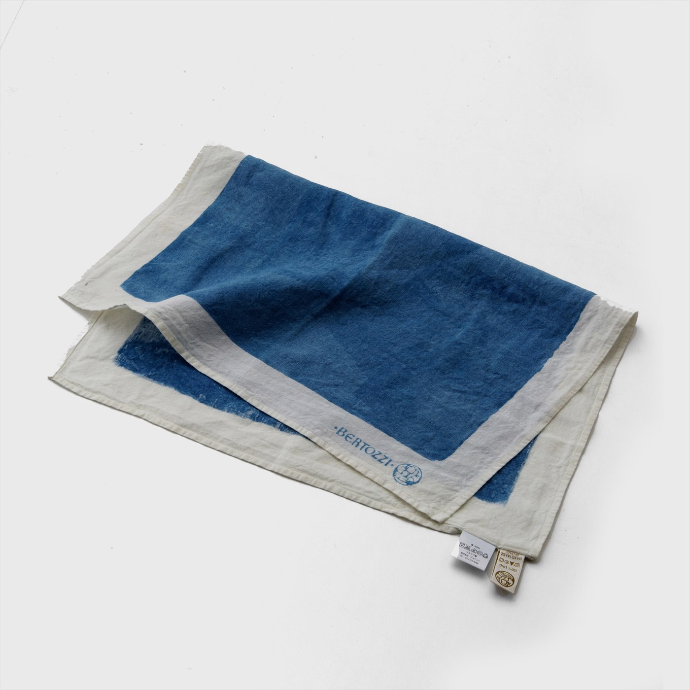 BERTOZZ two tone
blue cloth