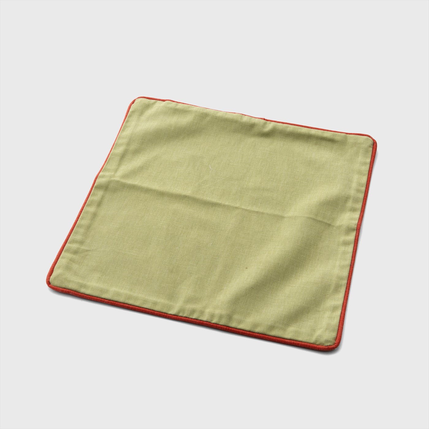 red frame khaki
cushion cover