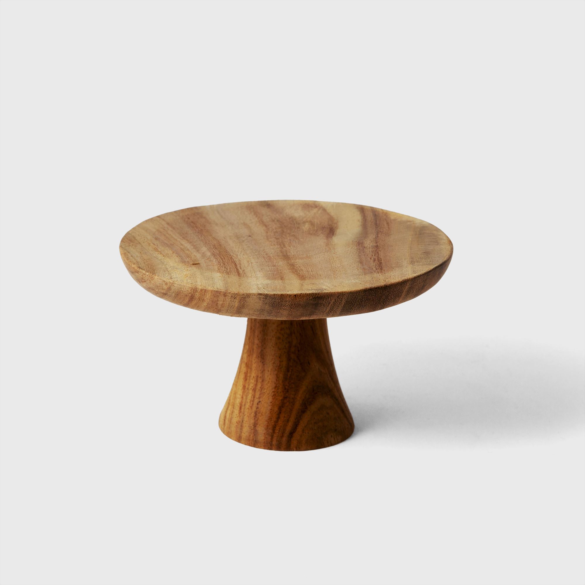 wood cake stand