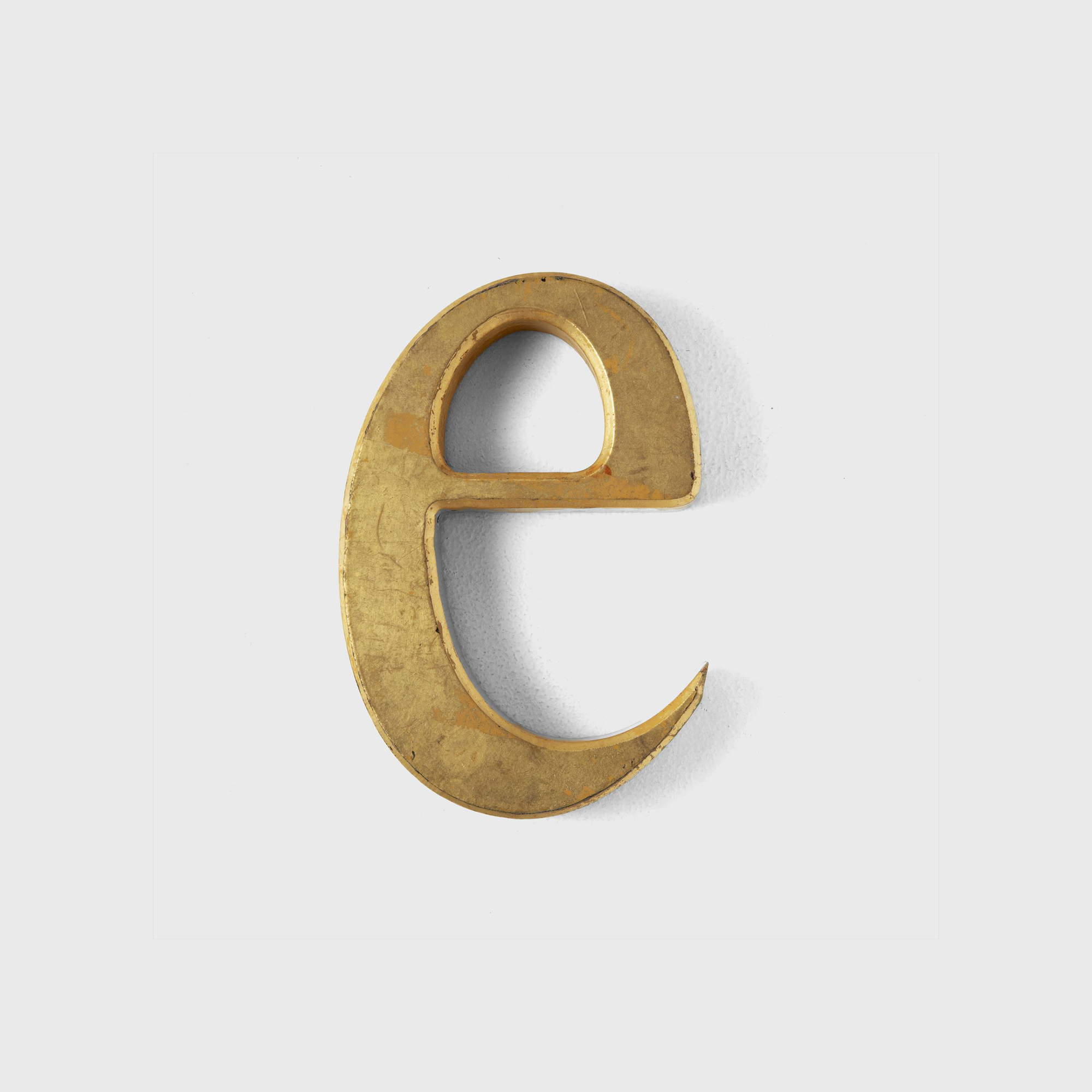 letter gold "e"