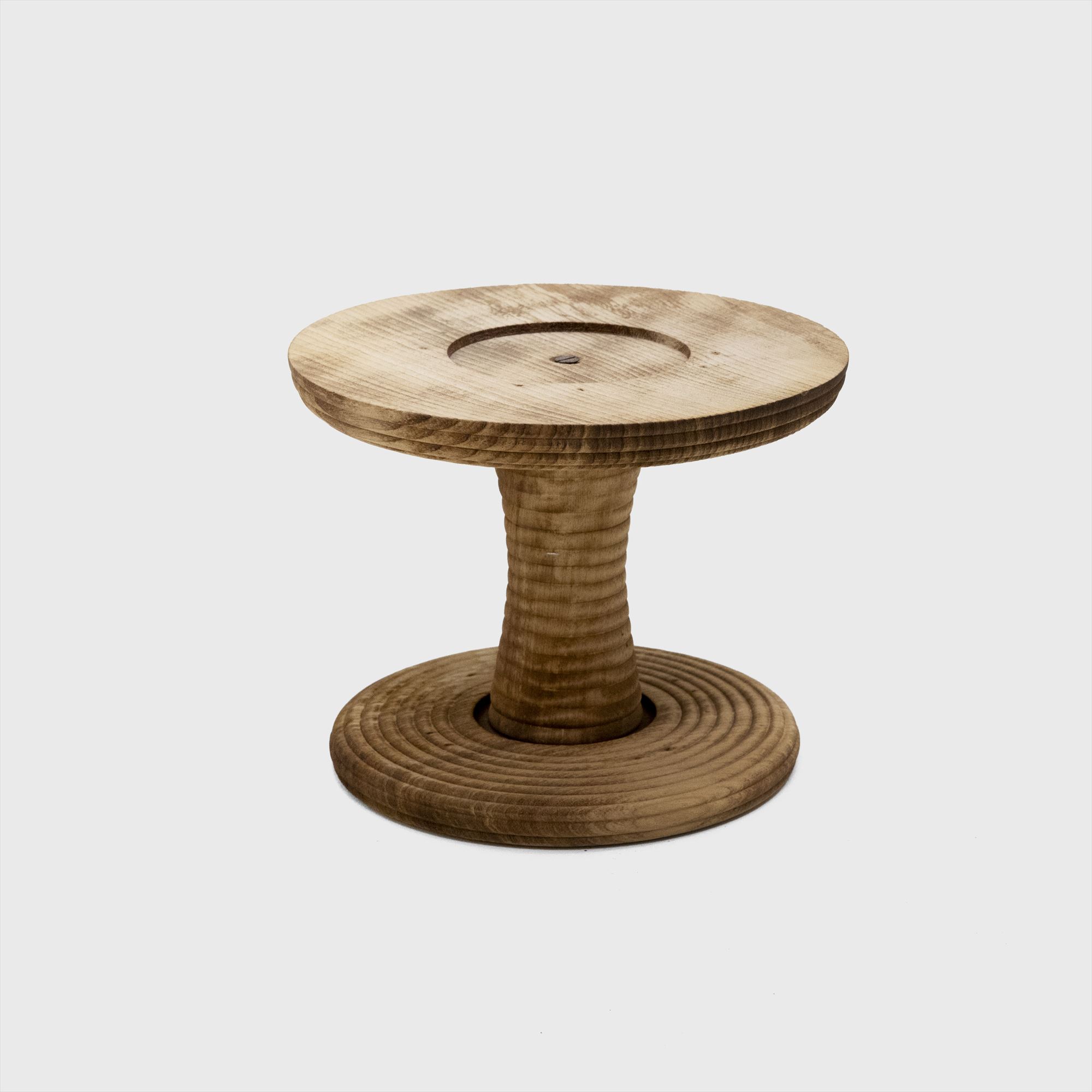 wood cake stand