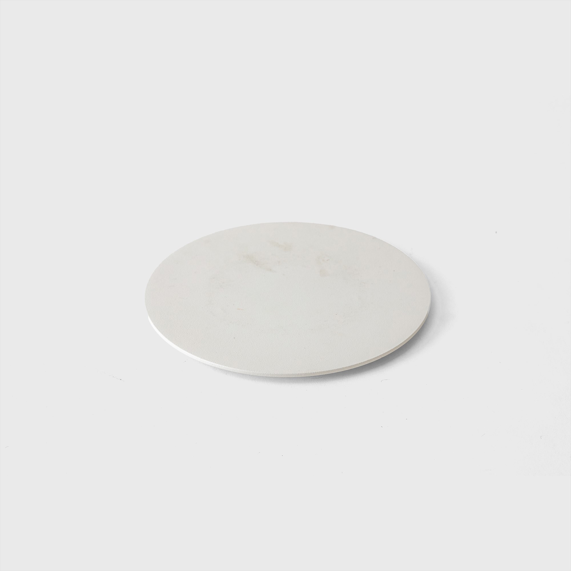 white round plate